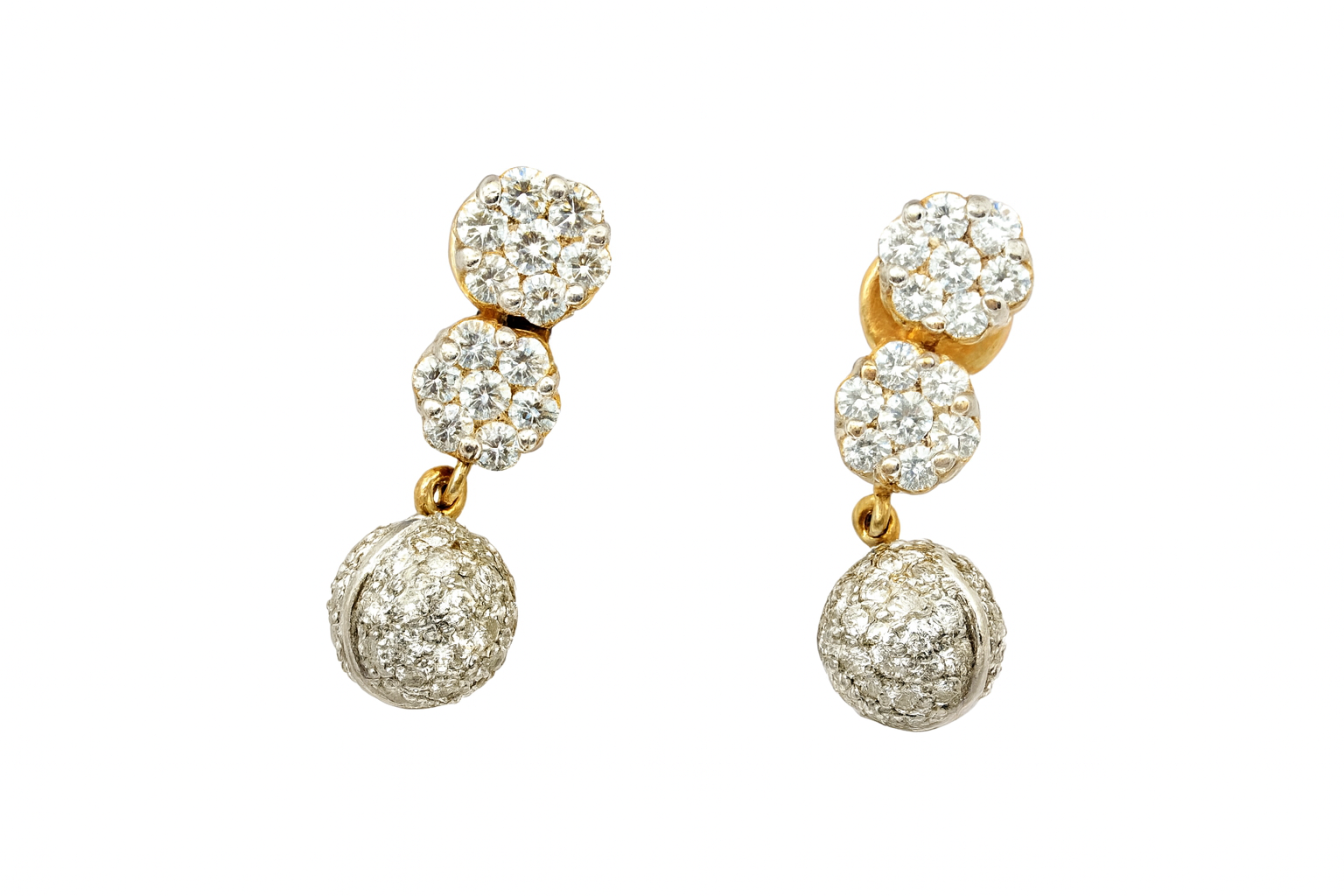 Beautiful 18 Kt Gold  Natural Diamond Earing